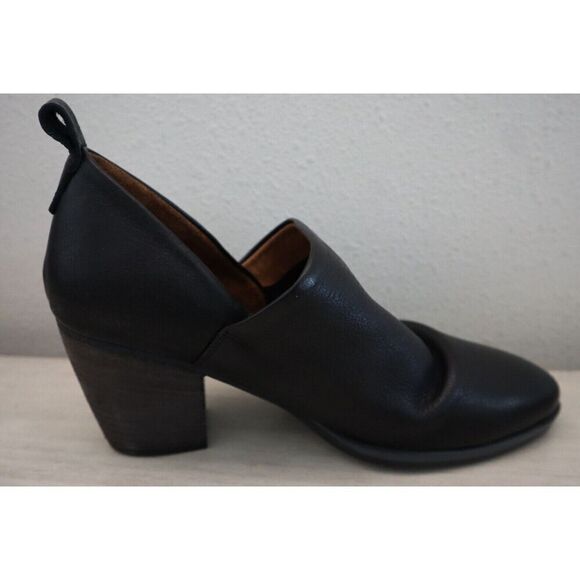 Bueno B2372-001 Women Sz 38 US 8 Black Leather Kesia Ruched Detail Booties - Picture 5 of 10